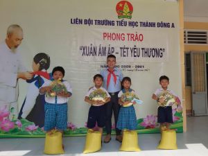 HỌC TẬP VÀ LÀM THEO TẤM GƯƠNG ĐẠO ĐỨC PHONG CÁCH HỒ CHÍ MINH “Tinh thần tự học, tự tìm tòi nghiên cứu sáng tạo”