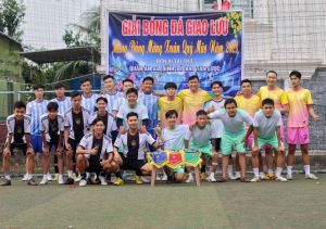 Hội LHTN huyện Bình Tân tổ chức Kiện toàn CLB bóng đá tại xã Tân Lược